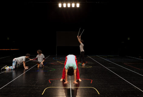 Ana Rita Teodoro, Clarissa Sacchelli, Daniel Pizamiglio, Filipe Pereira, João dos Santos Martins and Sabine Macher in Continued Project, Culturgest, Lisbon, 2015. Photos: José Carlos Duarte.